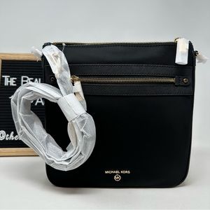 Michael Kors - Jet Set Large Nylon Gabardine Messenger Bag